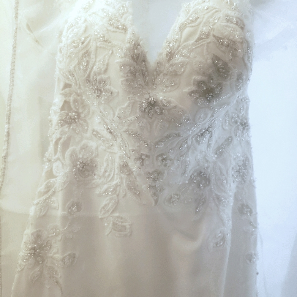 Wedding dress